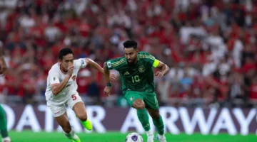 ملحمة السعودية وإندونيسيا التاريخية تخطف الأنظار في الحدث الأضخم على الإطلاق